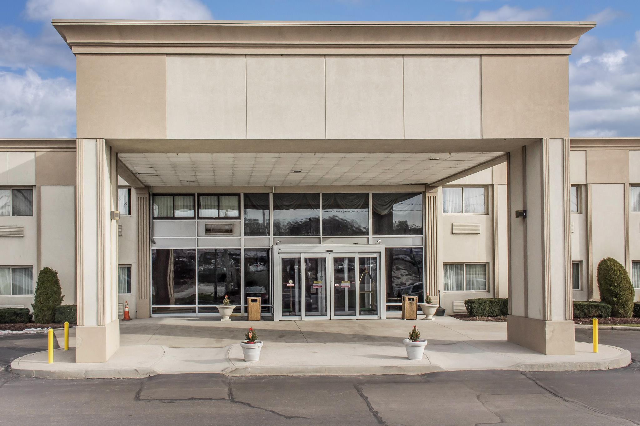 Comfort Inn Medford-Long Island Buitenkant foto