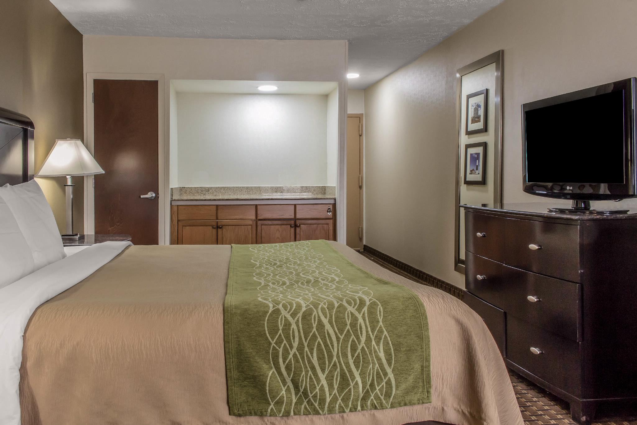 Comfort Inn Medford-Long Island Buitenkant foto