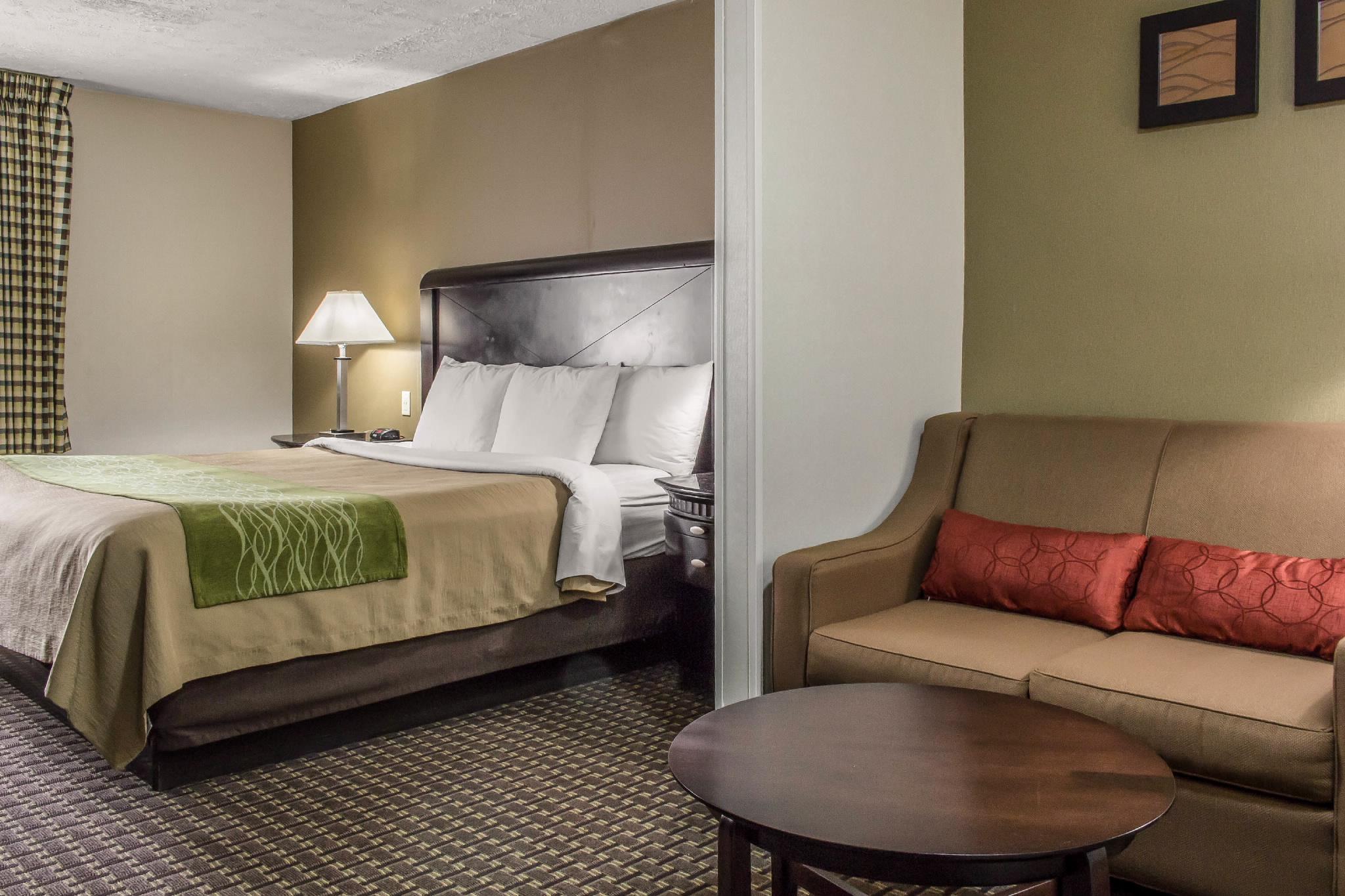 Comfort Inn Medford-Long Island Buitenkant foto