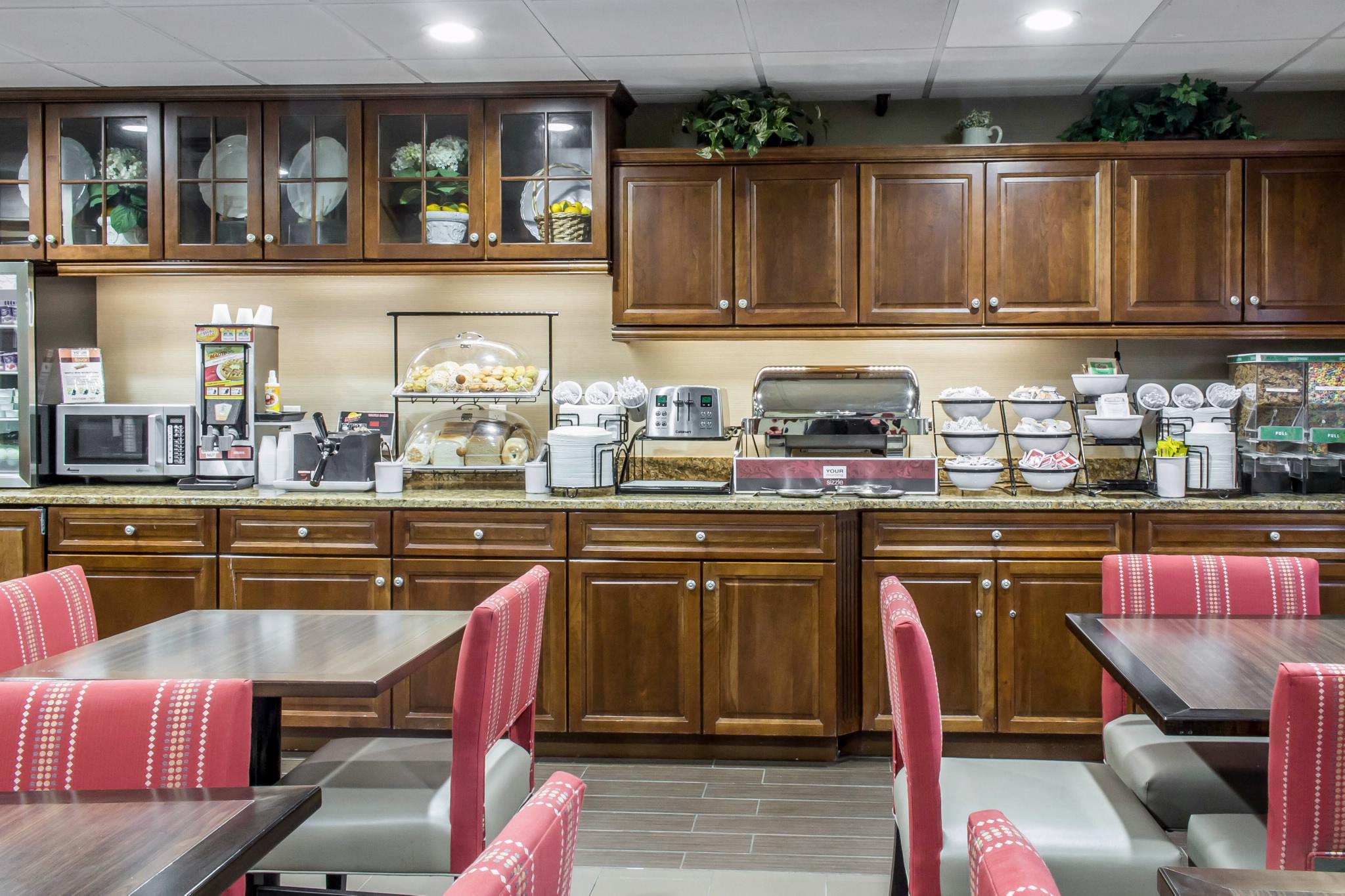Comfort Inn Medford-Long Island Buitenkant foto