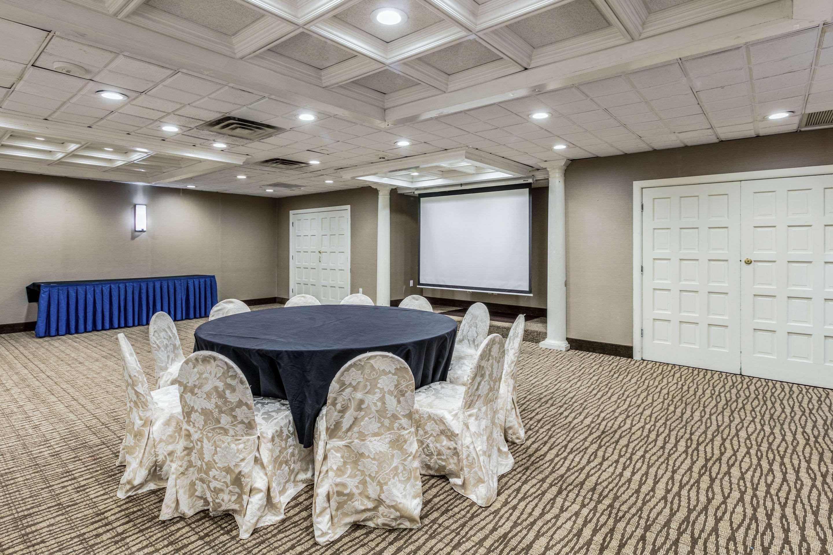 Comfort Inn Medford-Long Island Buitenkant foto