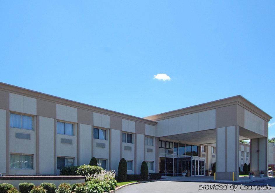 Comfort Inn Medford-Long Island Buitenkant foto