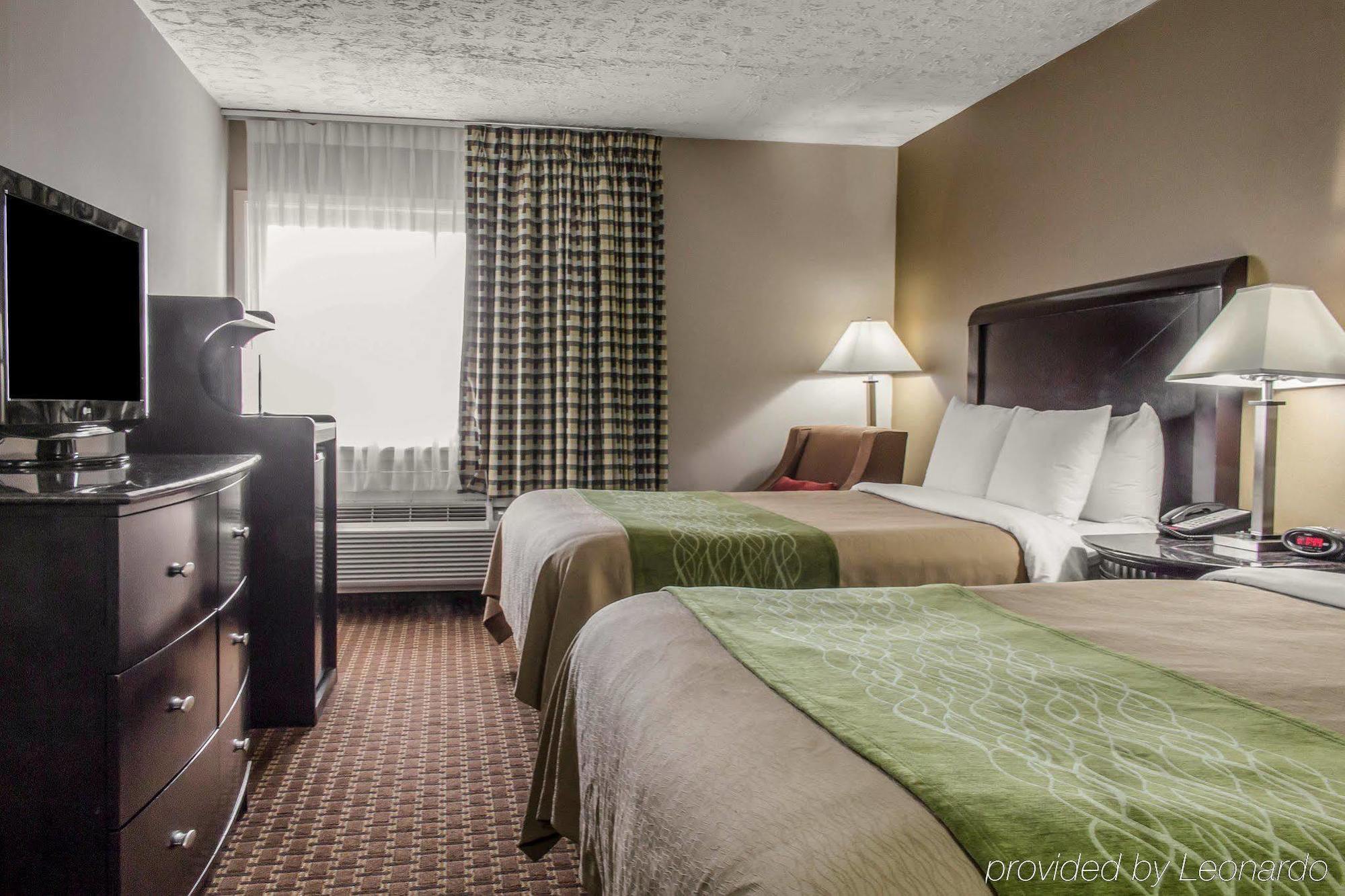 Comfort Inn Medford-Long Island Buitenkant foto